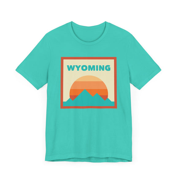 Retro Wyoming T-Shirt, Mountain Sun Tee, Unisex Graphic Shirt, Vintage Wyoming Top, Outdoor Adventure Clothing