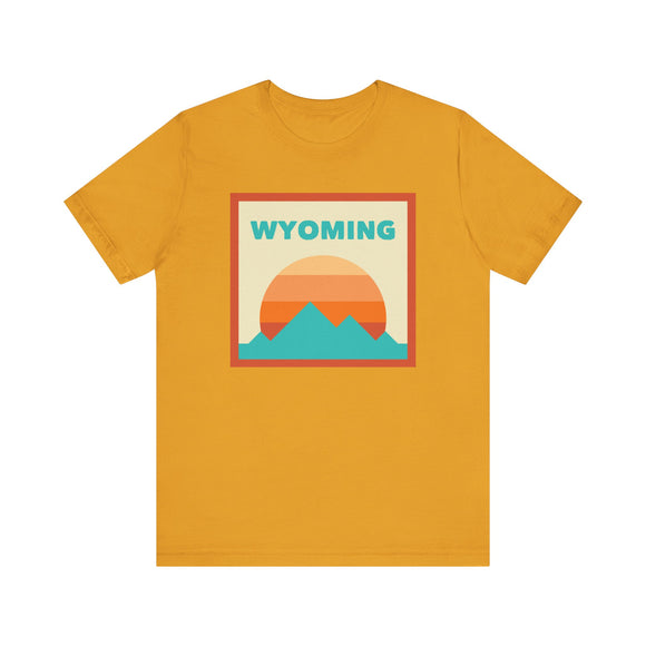 Retro Wyoming T-Shirt, Mountain Sun Tee, Unisex Graphic Shirt, Vintage Wyoming Top, Outdoor Adventure Clothing
