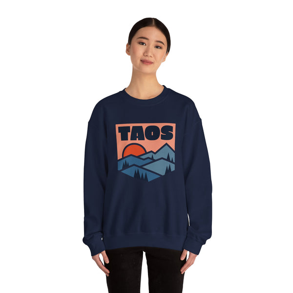Taos, New Mexico Sweatshirt Retro Mountains, Taos Unisex Graphic Crewneck