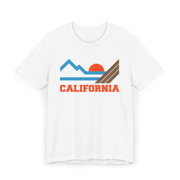 California Retro Mountains Sunset T-Shirt | Vintage California Tee