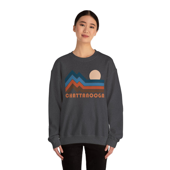 Chattanooga, Tennessee Sweatshirt Retro Mountains, Chattanooga Unisex Graphic Crewneck