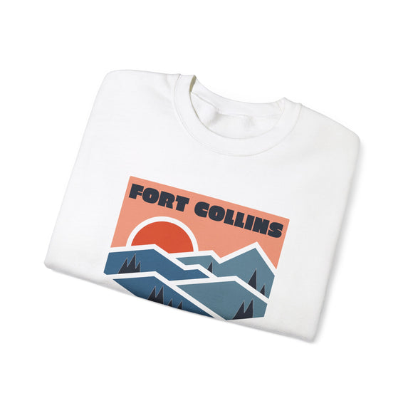 Fort Collins, Colorado Sweatshirt Retro Mountains, Fort Collins Unisex Graphic Crewneck