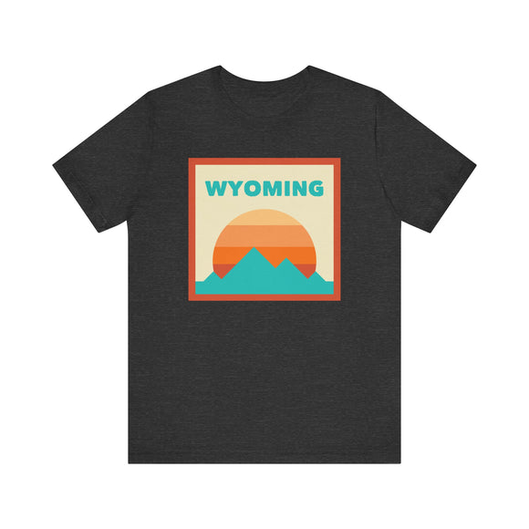 Retro Wyoming T-Shirt, Mountain Sun Tee, Unisex Graphic Shirt, Vintage Wyoming Top, Outdoor Adventure Clothing