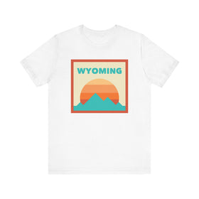 Retro Wyoming T-Shirt, Mountain Sun Tee, Unisex Graphic Shirt, Vintage Wyoming Top, Outdoor Adventure Clothing
