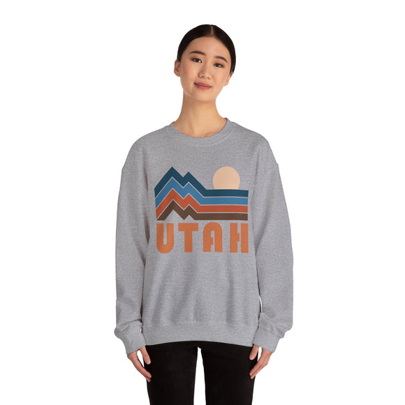 Utah Sweatshirt Retro Mountains, Utah Unisex Graphic Crewneck