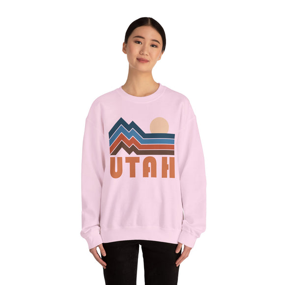 Utah Sweatshirt Retro Mountains, Utah Unisex Graphic Crewneck
