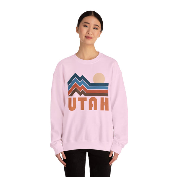 Utah Sweatshirt Retro Mountains, Utah Unisex Graphic Crewneck