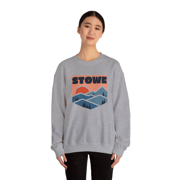 Stowe, Vermont Sweatshirt Retro Mountains, Stowe Unisex Graphic Crewneck