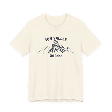 Sun Valley, Idaho Ski Babe T‑Shirt - Retro Skiing Graphic Tee