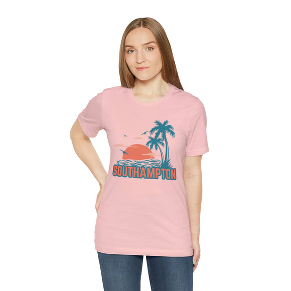 Southampton, New York T-Shirt - Retro Palm Tree & Beach Unisex Southampton Shirt