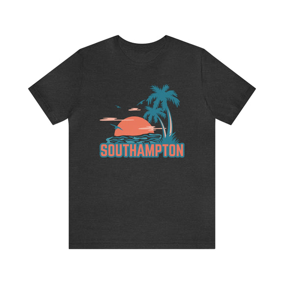 Southampton, New York T-Shirt - Retro Palm Tree & Beach Unisex Southampton Shirt