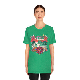 California T-Shirt - Retro Mountain / Hippie Style California Shirt