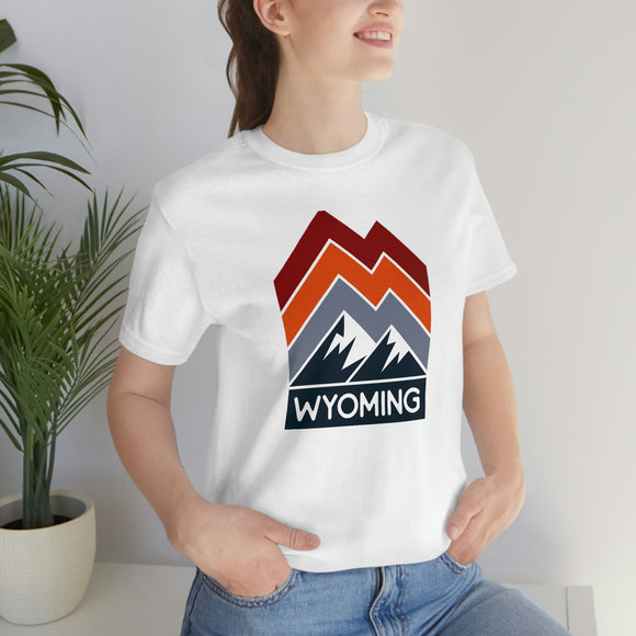 Wyoming T-Shirt - Retro Mountain Unisex Wyoming Shirt