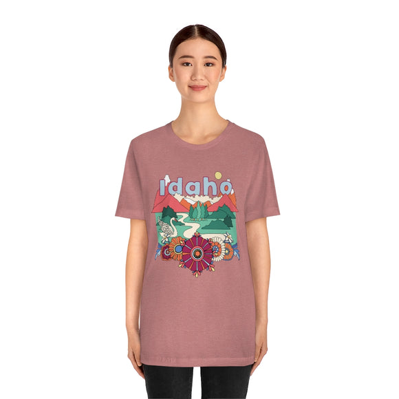 Idaho T-Shirt - Retro Mountain / Hippie Style Idaho Shirt