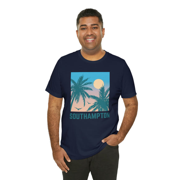Southampton, New York T-Shirt - Retro Palm Tree & Beach Unisex Southampton Shirt