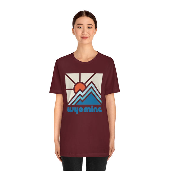 Wyoming Shirt, Wyoming Retro T-Shirt, Colorful Wyoming tee, Wyoming Mountain Shirt