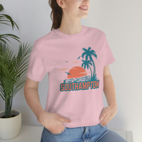 Southampton, New York T-Shirt - Retro Palm Tree & Beach Unisex Southampton Shirt