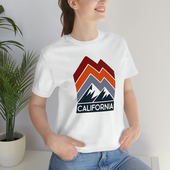 California T-Shirt - Retro Mountain Unisex California Shirt