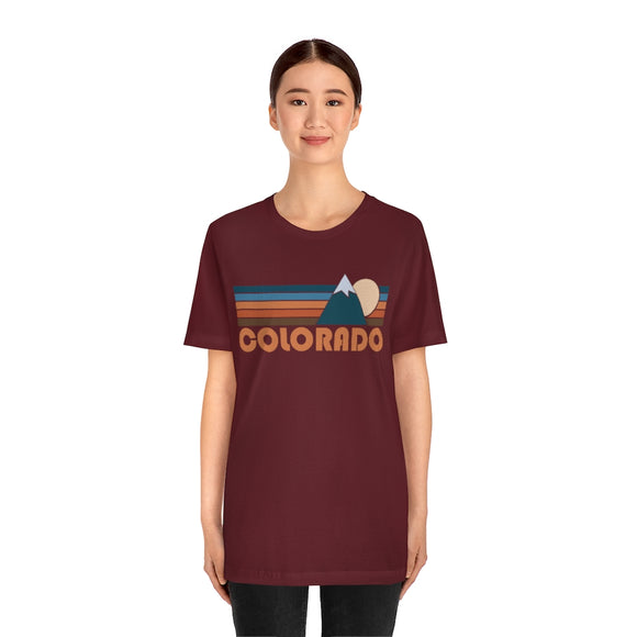 Colorado T-Shirt - Retro Mountain Unisex Colorado Shirt