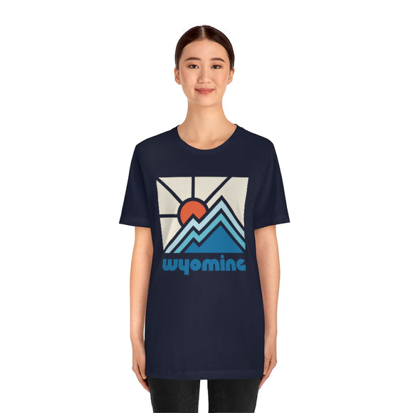 Wyoming Shirt, Wyoming Retro T-Shirt, Colorful Wyoming tee, Wyoming Mountain Shirt