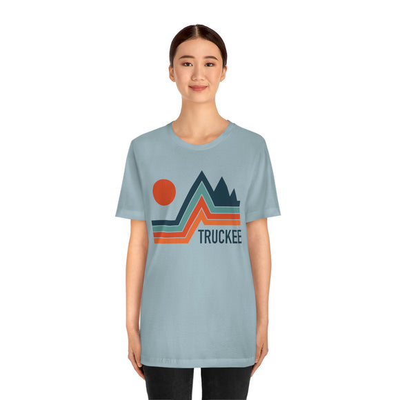 Truckee, California T-Shirt - Retro Mountain Unisex Truckee Shirt