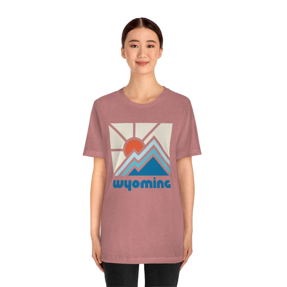 Wyoming Shirt, Wyoming Retro T-Shirt, Colorful Wyoming tee, Wyoming Mountain Shirt
