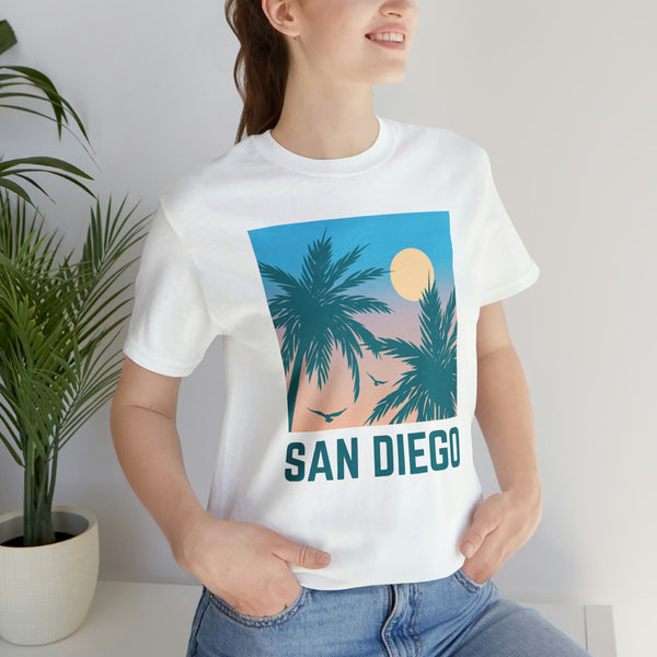 San Diego, California T-Shirt - Retro Palm Tree & Beach Unisex San Diego Shirt